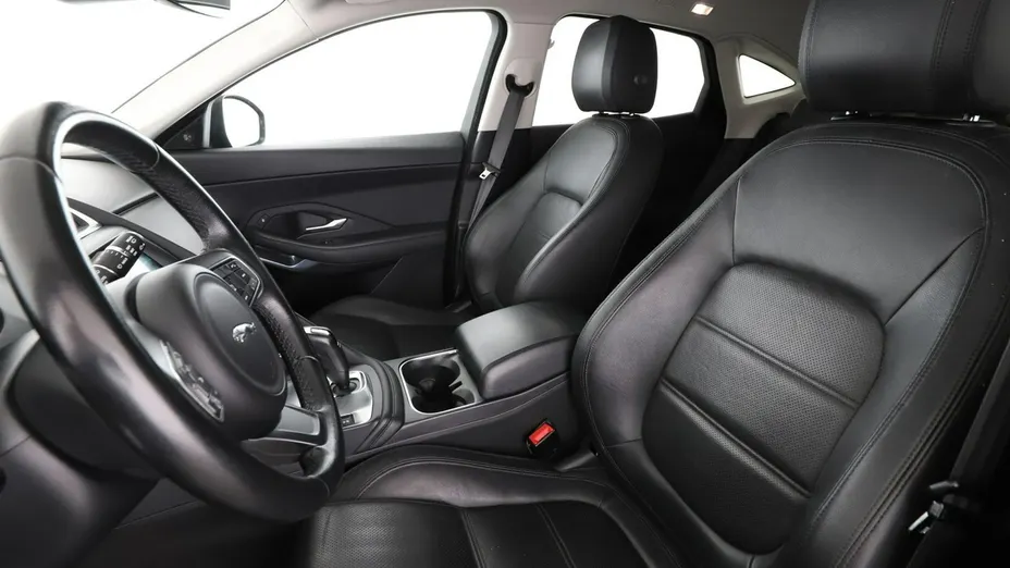 JAGUAR E-Pace -