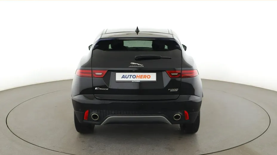 JAGUAR E-Pace -