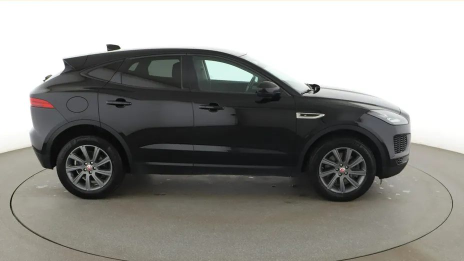 JAGUAR E-Pace -