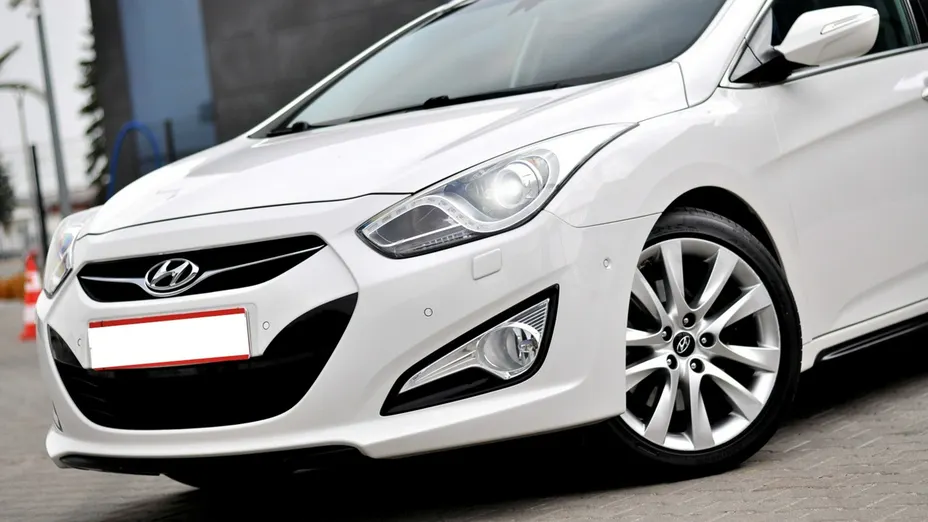 HYUNDAI i40 -