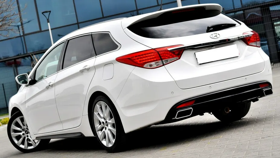HYUNDAI i40 -