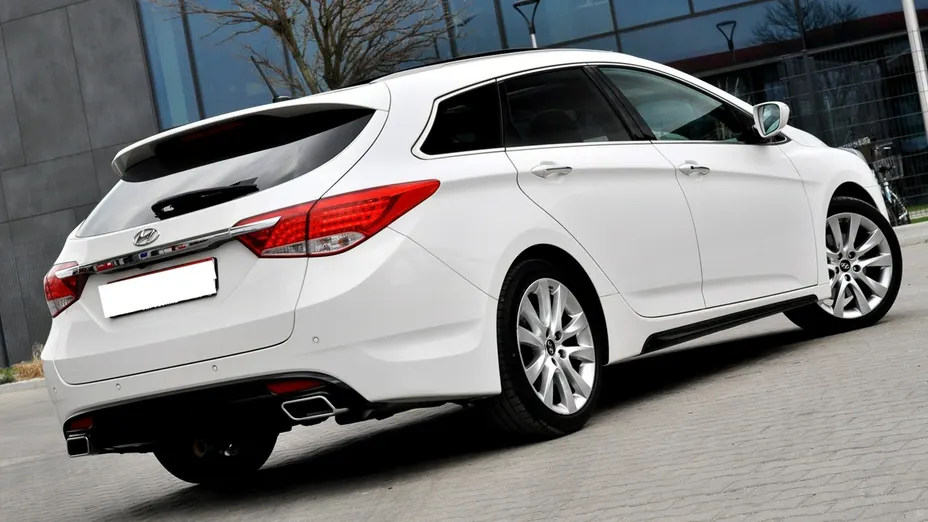 HYUNDAI i40 -