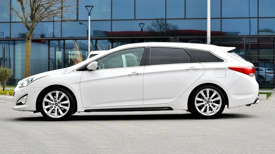 HYUNDAI i40 -