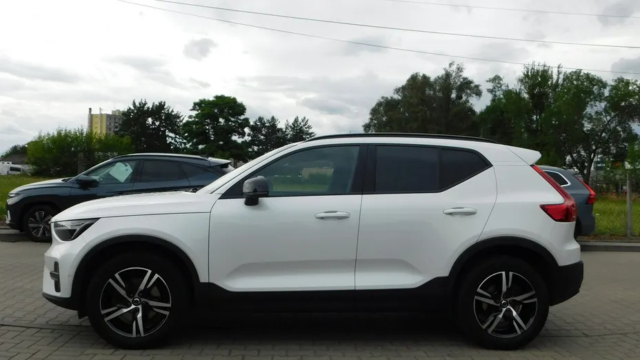 VOLVO XC40 -