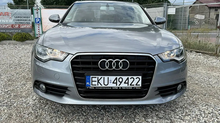 AUDI A6 -