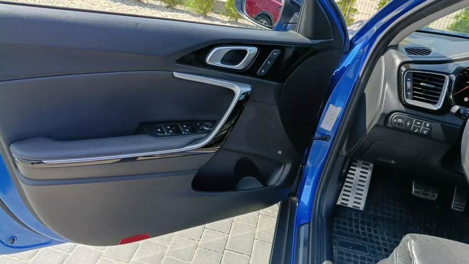 KIA XCeed -
