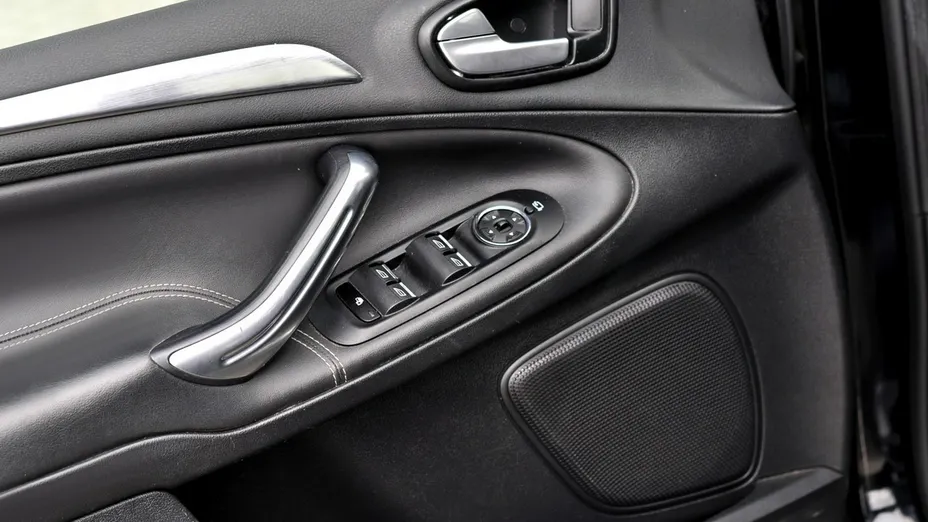 FORD S-MAX -
