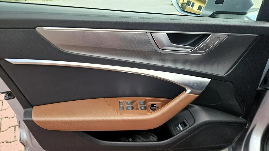 AUDI A6 Avant -
