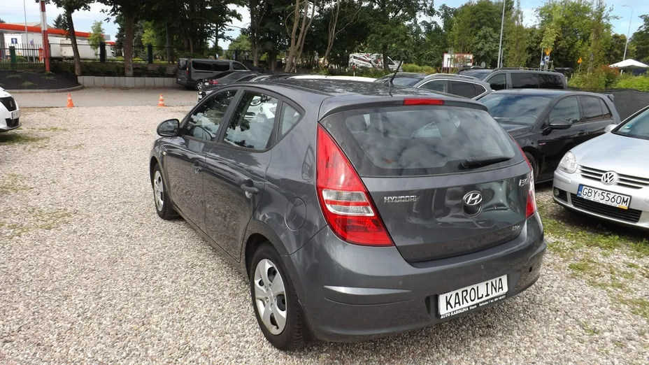 HYUNDAI i30 -