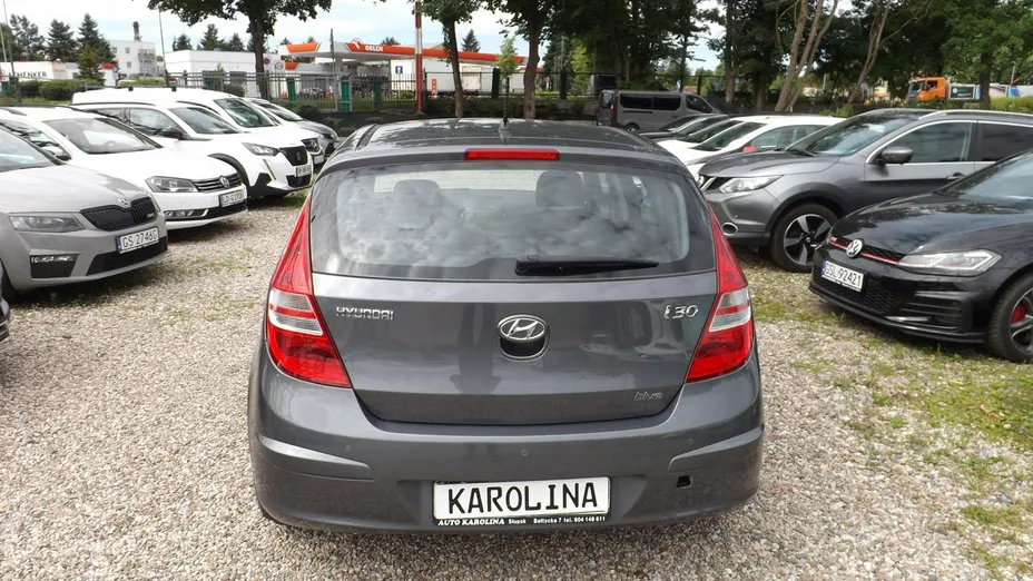 HYUNDAI i30 -
