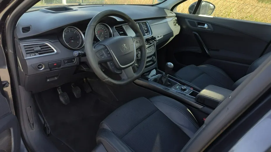 PEUGEOT 508 -