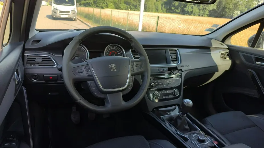 PEUGEOT 508 -