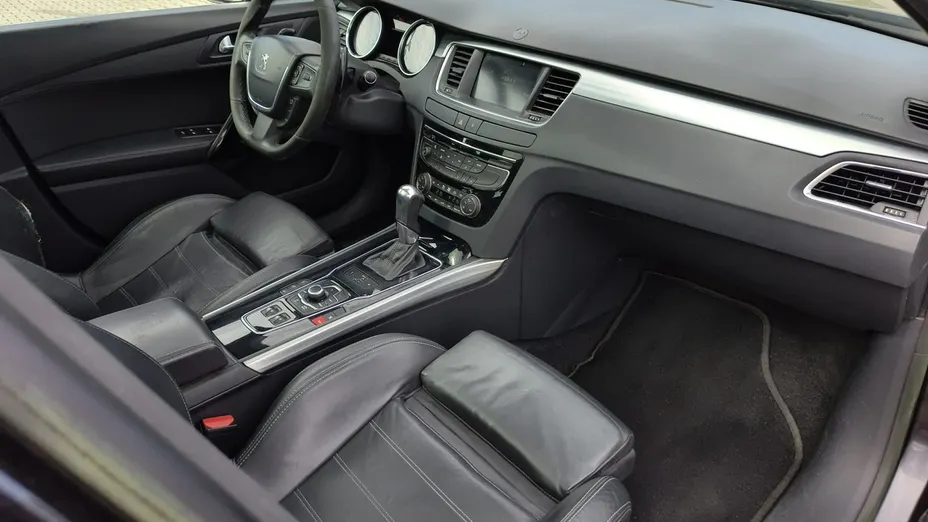 PEUGEOT 508 -