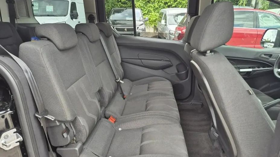 FORD Tourneo Connect -