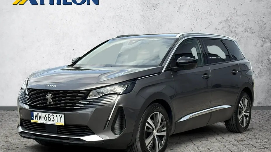 PEUGEOT 5008 -