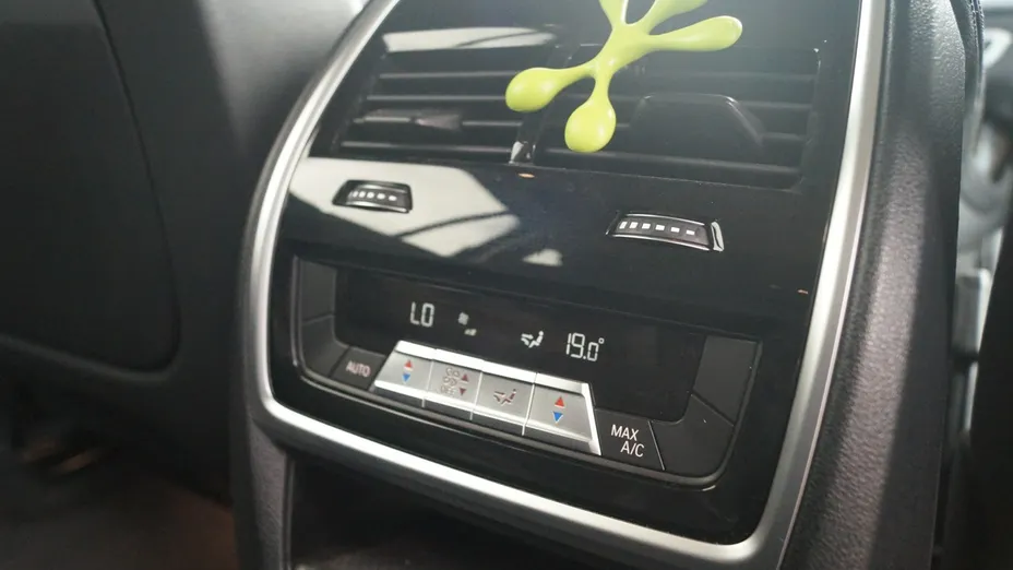 BMW X7 -