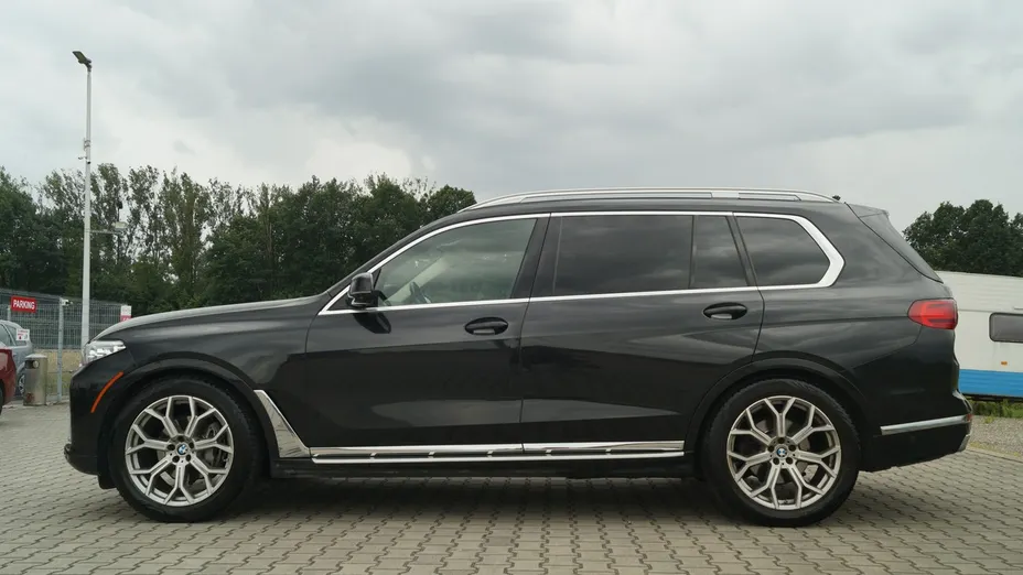 BMW X7 -