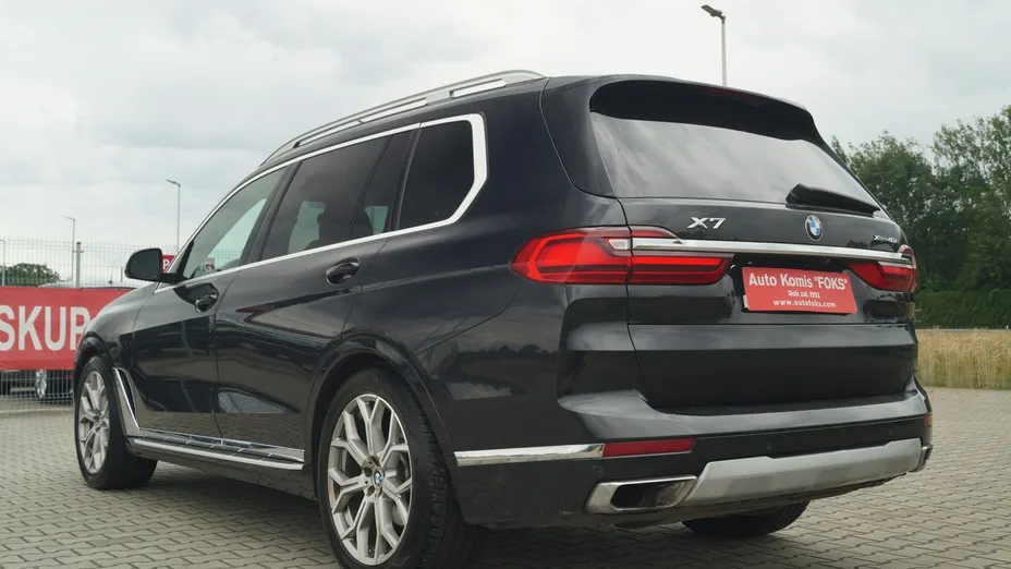 BMW X7 -