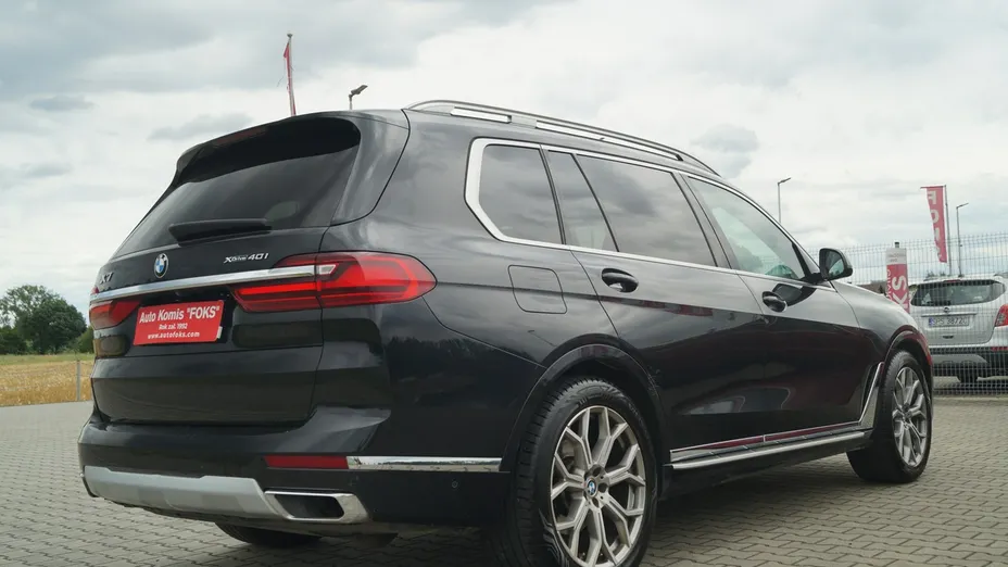 BMW X7 -