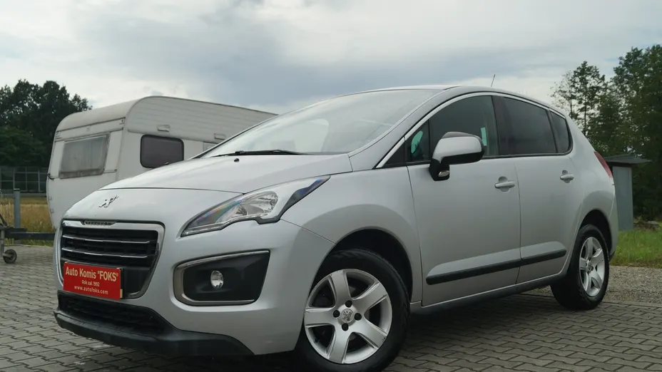 PEUGEOT 3008 -