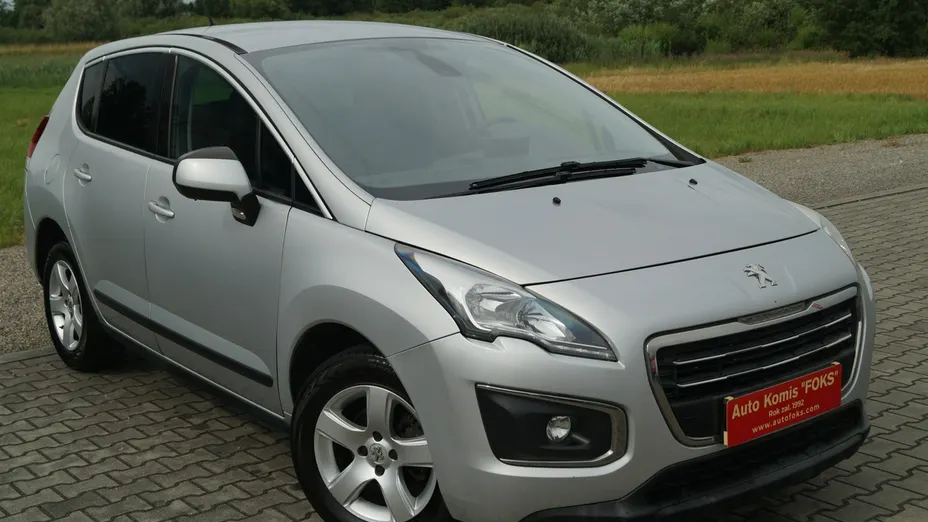 PEUGEOT 3008 -