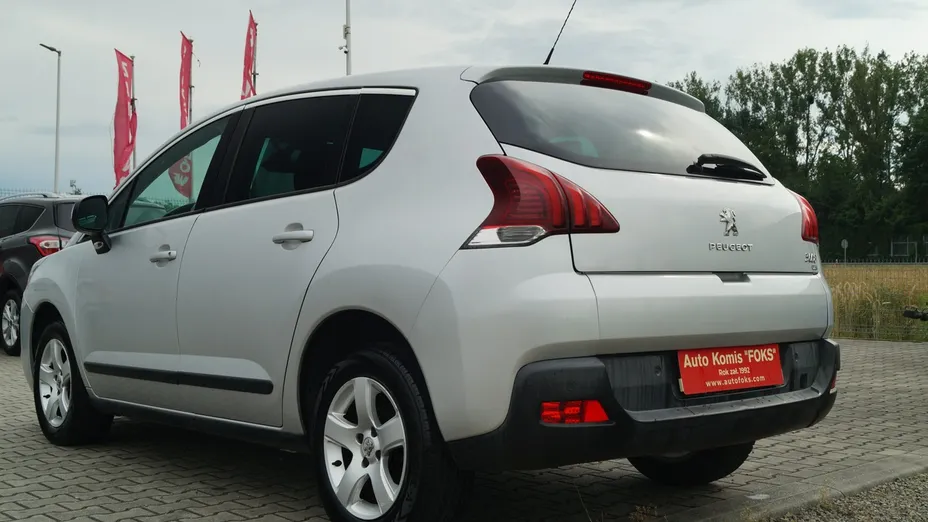 PEUGEOT 3008 -