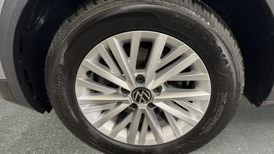 VOLKSWAGEN T-ROC -
