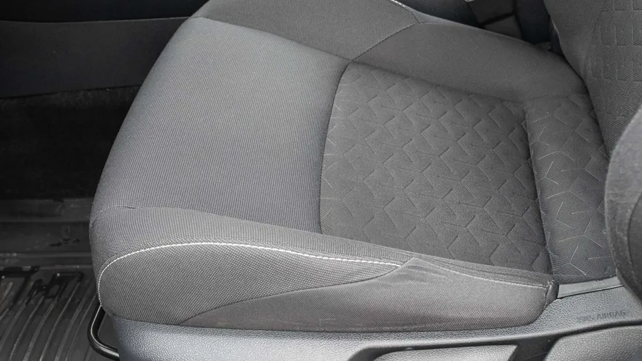 TOYOTA Corolla -