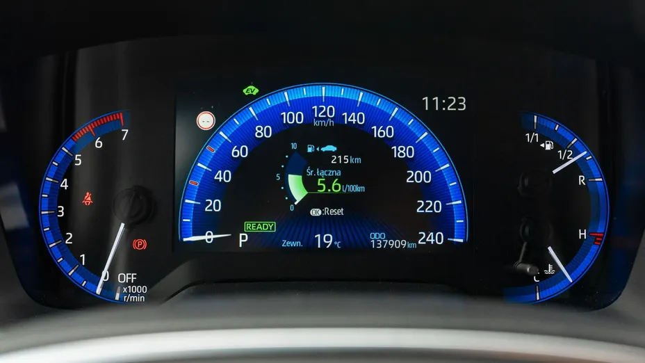 TOYOTA Corolla -
