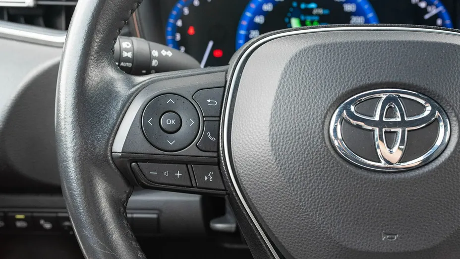 TOYOTA Corolla -