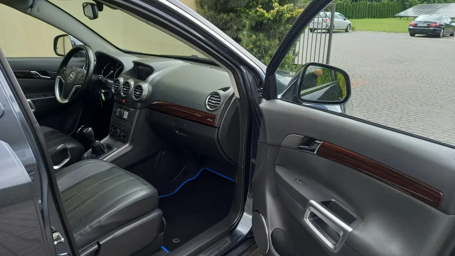 OPEL Antara -
