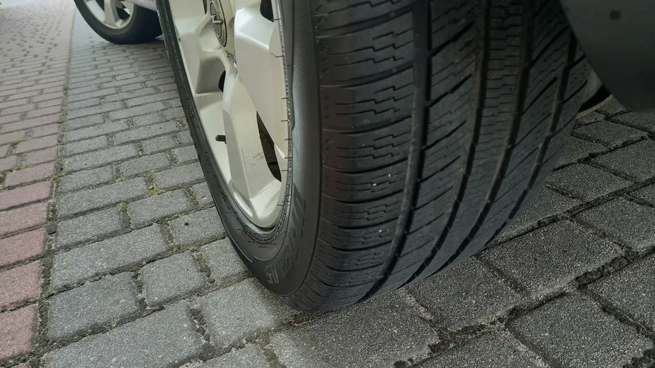 OPEL Antara -