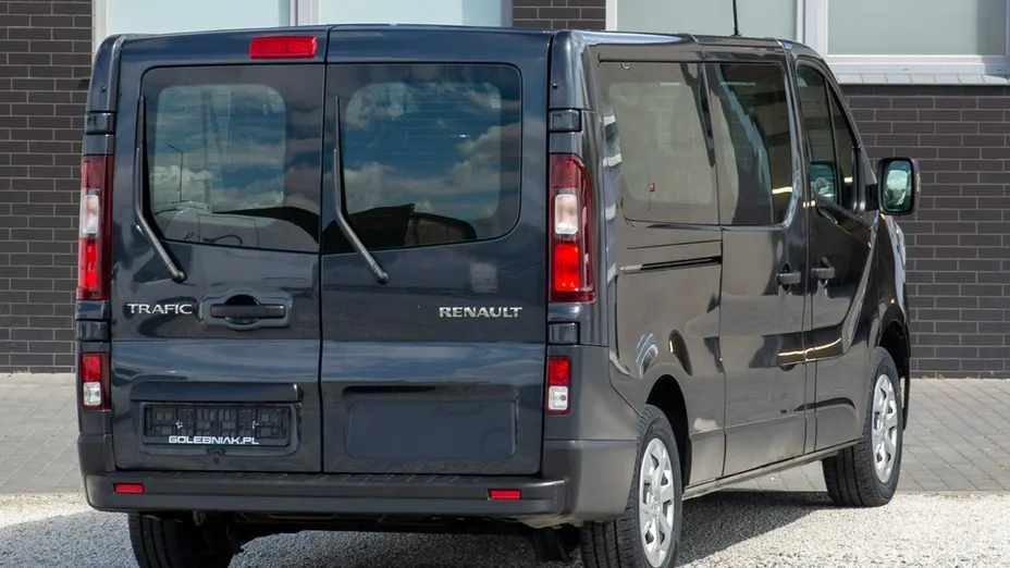RENAULT Trafic -
