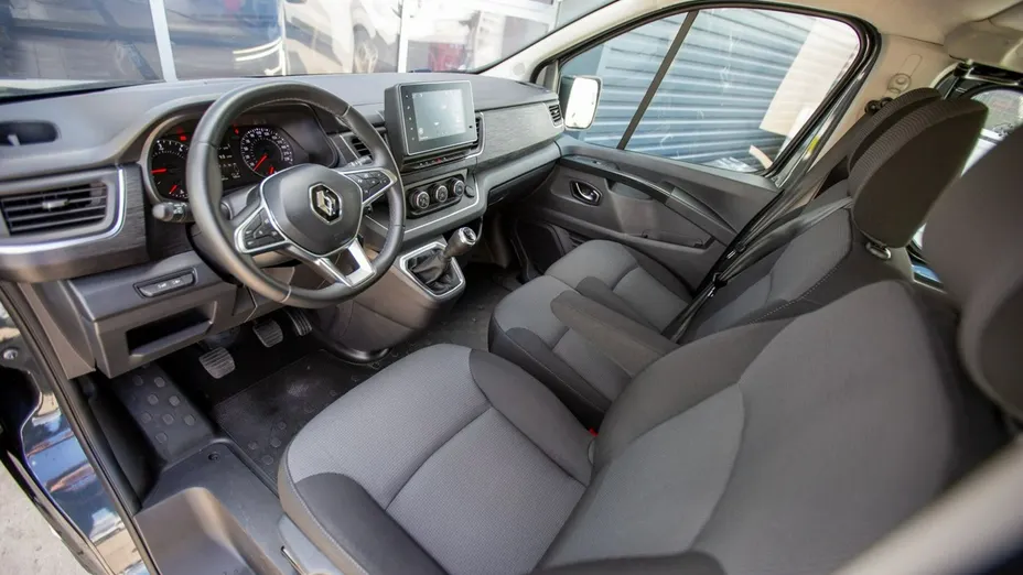 RENAULT Trafic -
