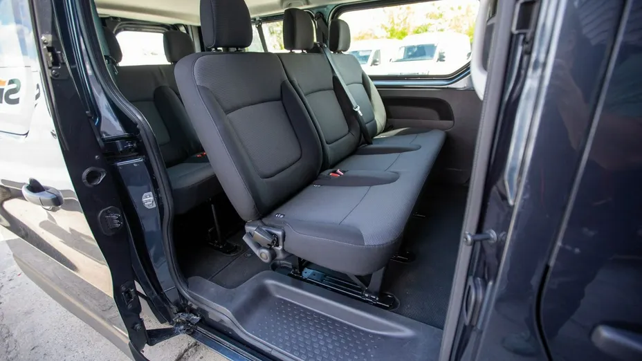 RENAULT Trafic -
