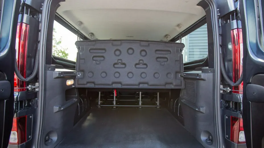 RENAULT Trafic -
