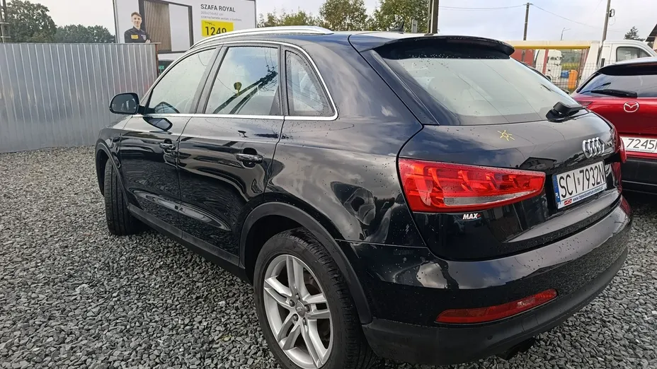 AUDI Q3 -