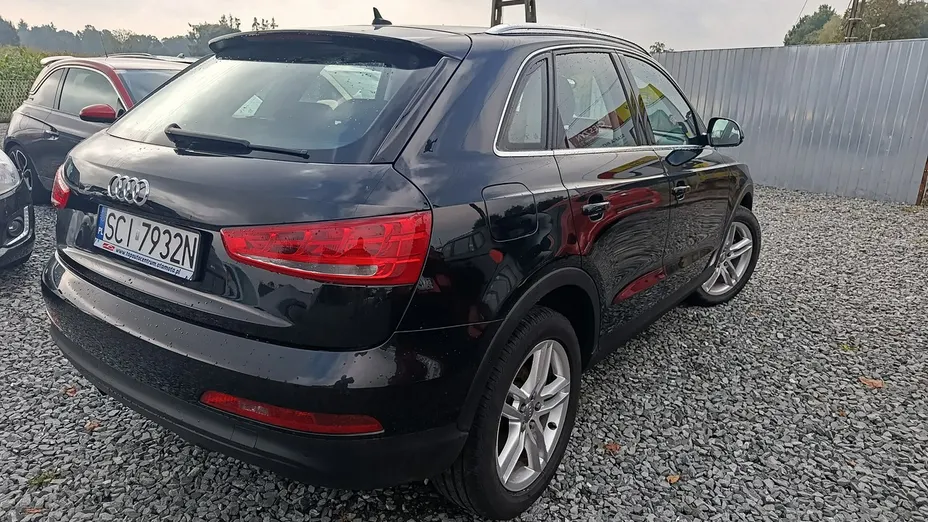 AUDI Q3 -
