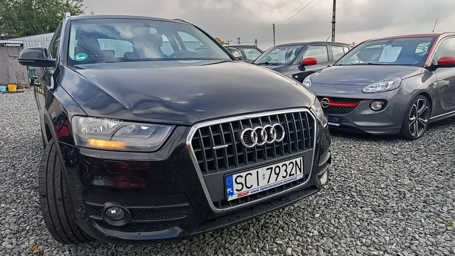 AUDI Q3 -