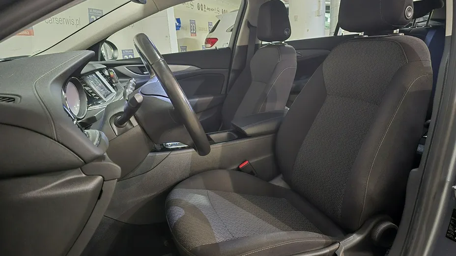 OPEL Insignia -