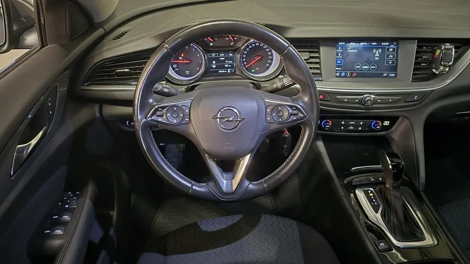 OPEL Insignia -