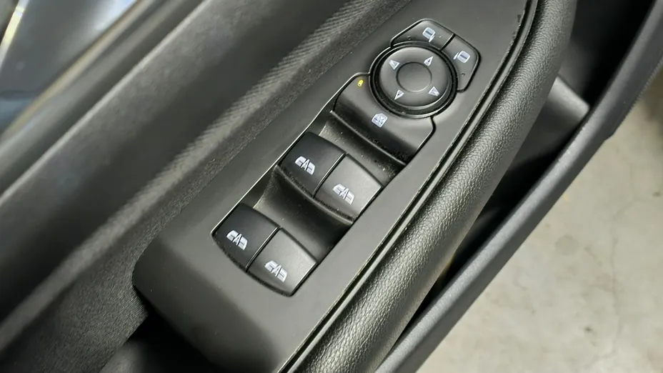 OPEL Insignia -
