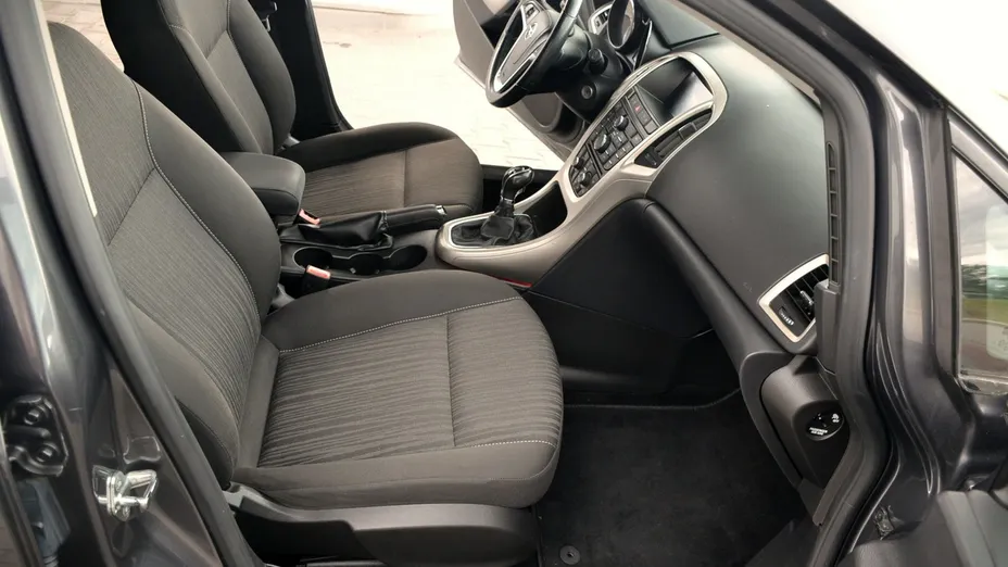 OPEL Astra -
