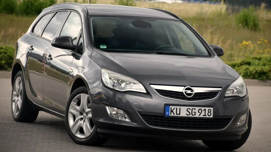 OPEL Astra -