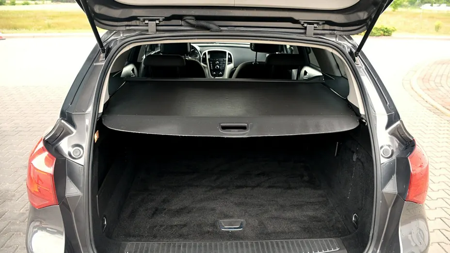 OPEL Astra -