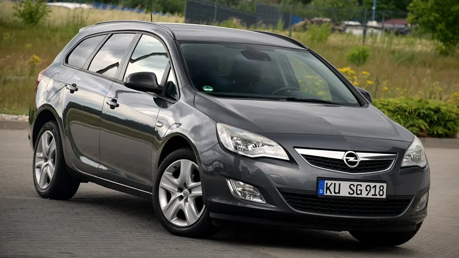 OPEL Astra -