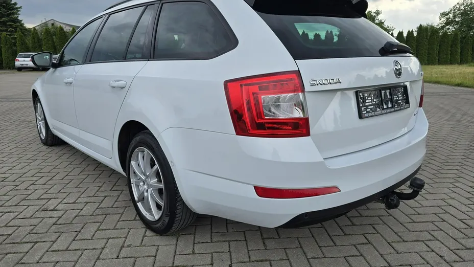 SKODA Octavia -