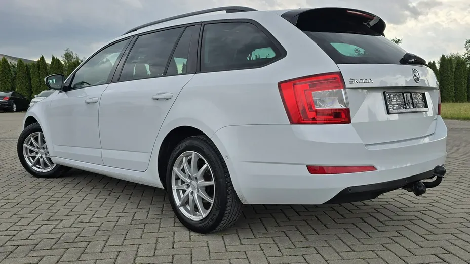 SKODA Octavia -