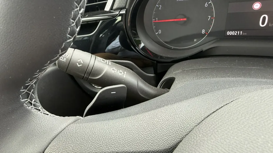 OPEL Corsa -