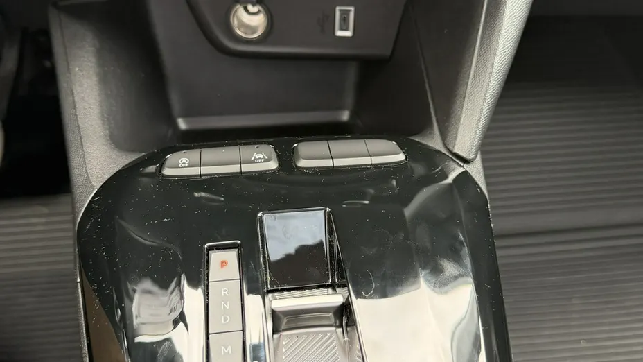 OPEL Corsa -